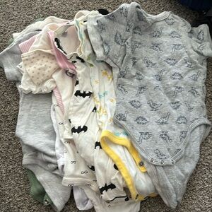 20-pc 0-3m baby Bodysuits bundle